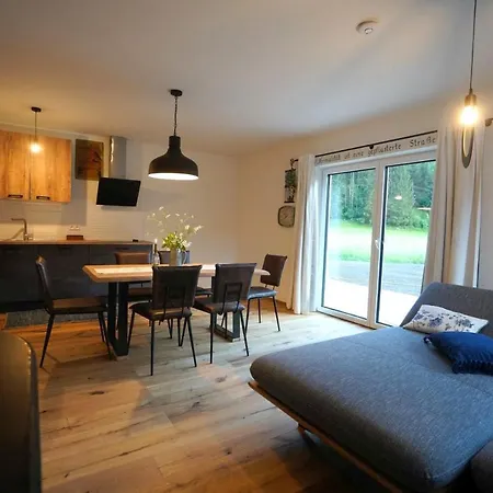 - - Mit Liebe Dekoriert Hébergement de vacances *